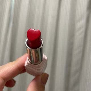 ゲラン(GUERLAIN)の値下げ　Guerlain kiss kiss 限定　ハート(口紅)