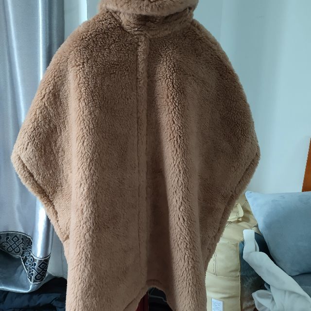 全商品オープニング価格! Max ケープ Mara テディベア Max Mara ポンチョ valentino ヴァレンティノ タフタ ロゴ ケープ 黒 新品未使用 タグ付