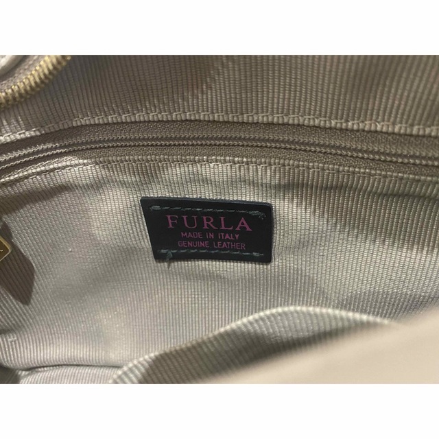 Furla(フルラ)のFURLA ショルダーバッグ  ピンク　中古 レディースのバッグ(ショルダーバッグ)の商品写真