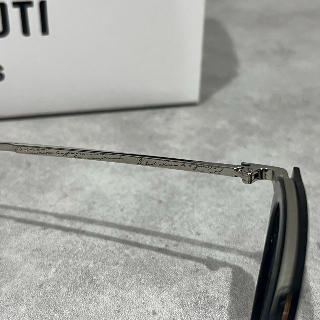 定形外発送送料無料商品 新品 BERLUTI ベルルッティ BL50008U 001