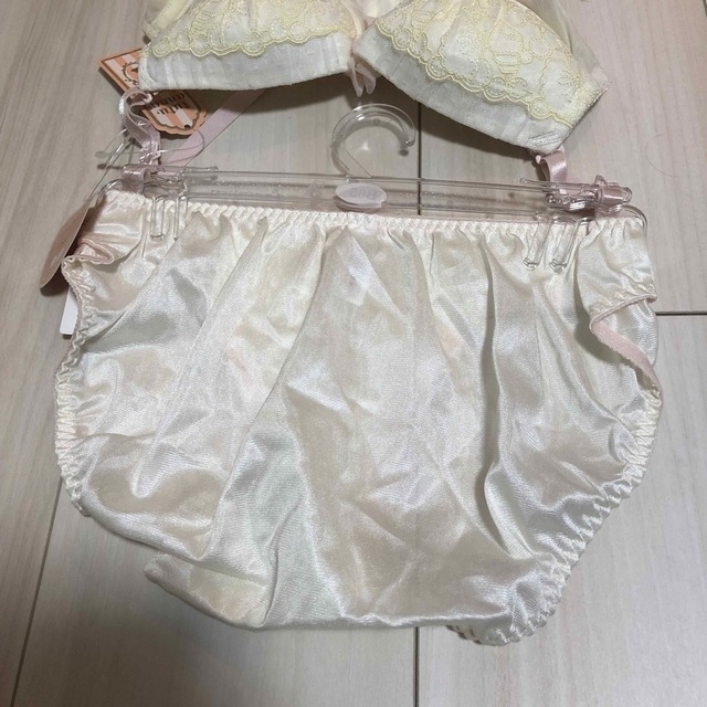 tutuanna(チュチュアンナ)の専用 レディースの下着/アンダーウェア(ブラ&ショーツセット)の商品写真