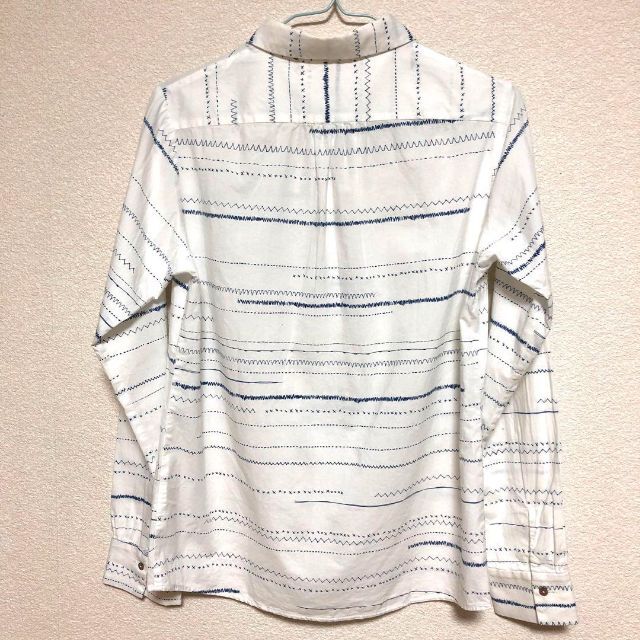 numeヌメ 個性的なステッチ柄シャツ 長袖 コットン 可愛い