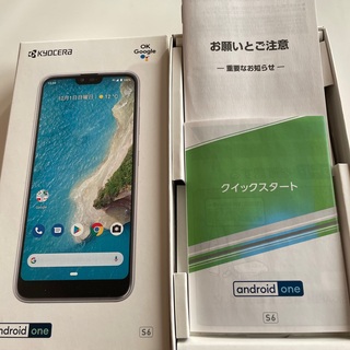 アンドロイドワン(Android One)の京セラ　Android one S6(スマートフォン本体)