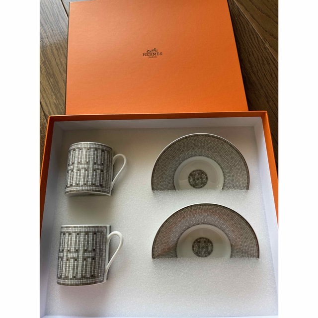 Hermes   新品エルメス モザイク コーヒーカップ プラチナ ペア