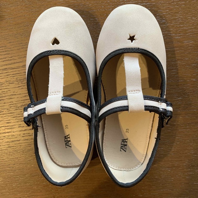 ZARA KIDS(ザラキッズ)のZARA シューズ キッズ/ベビー/マタニティのキッズ靴/シューズ(15cm~)(フォーマルシューズ)の商品写真