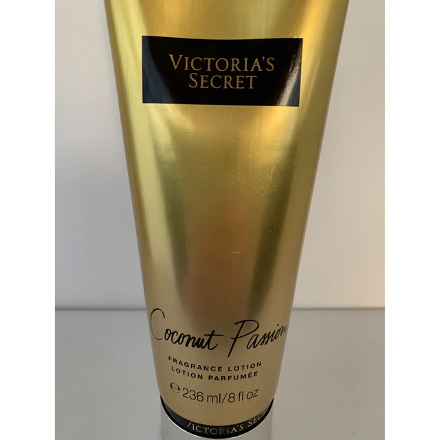 Victoria's Secret(ヴィクトリアズシークレット)のヴィクトリアシークレット VICTORIA'S SECRET  ボディクリーム コスメ/美容のボディケア(ボディローション/ミルク)の商品写真