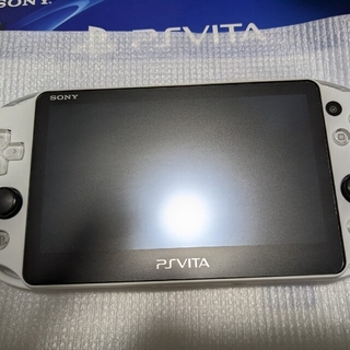 プレイステーションヴィータ(PlayStation Vita)の中古　SONY PlayStation VITA  本体 PCH-2000(携帯用ゲーム機本体)