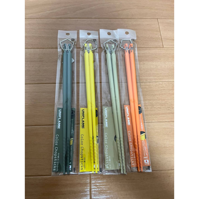 UNIFLAME color chopsticks カラー箸　4本セット インテリア/住まい/日用品のキッチン/食器(カトラリー/箸)の商品写真