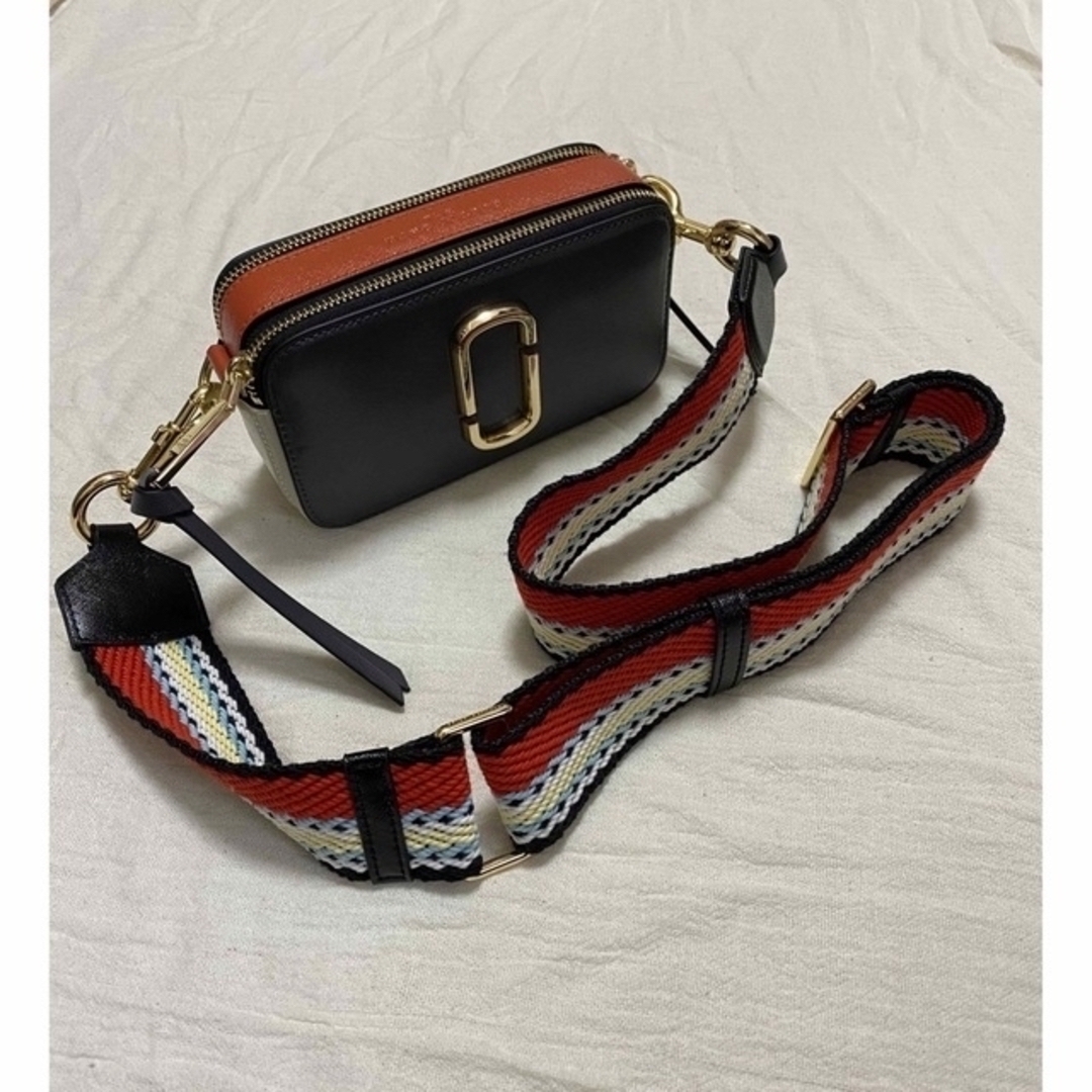 MARC JACOBS(マークジェイコブス)のマークジェイコブス☆ ザ スナップショット(チャコール系) レディースのバッグ(ショルダーバッグ)の商品写真