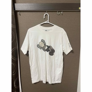 ユニクロ(UNIQLO)のkaws Tシャツ(Tシャツ/カットソー(半袖/袖なし))