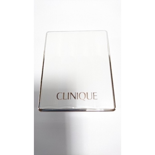 CLINIQUE(クリニーク)のCLINIQUE イーブンベター パウダー メークアップ ウォーターヴェール コスメ/美容のベースメイク/化粧品(ファンデーション)の商品写真