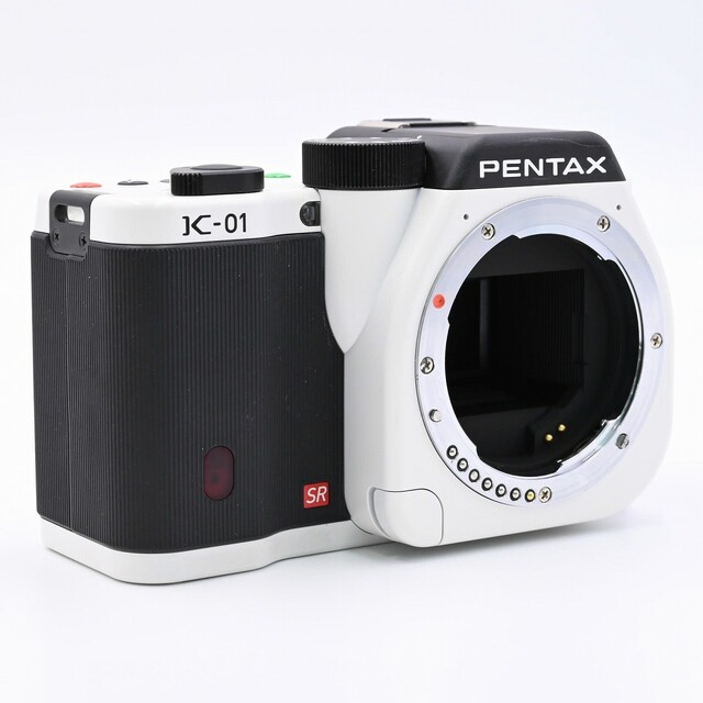 PENTAX K-01 ボディ ホワイト/ブラック