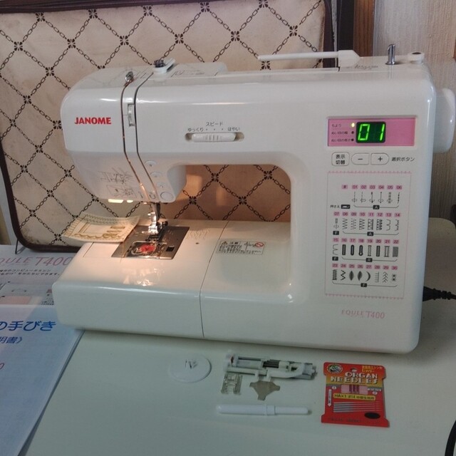 ハンドメイドジャノメ　コンピュータミシン　エクール　T400