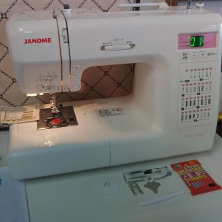 ジャノメ　コンピュータミシン　エクールT400