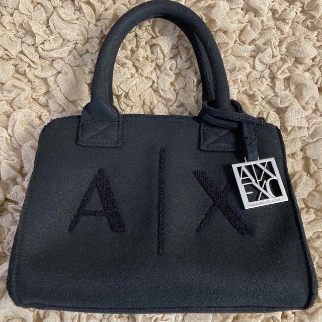 ARMANI EXCHANGE(アルマーニエクスチェンジ)のアルマーニエクスチェンジ　トートバッグ　ミニバッグ　ブラック レディースのバッグ(トートバッグ)の商品写真