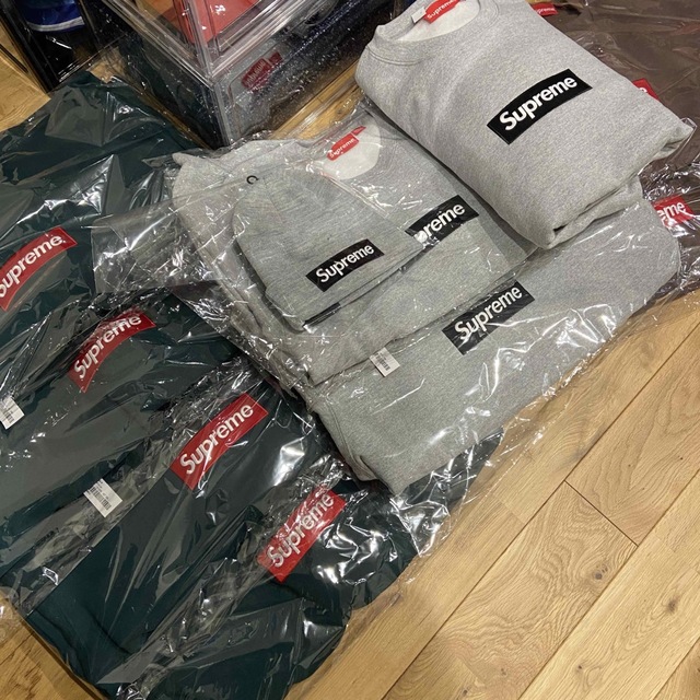 Supreme(シュプリーム)のSupreme Box Logo Crewneck シュプリーム ボックスロゴ メンズのトップス(スウェット)の商品写真