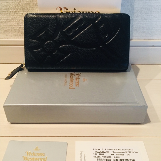 Vivienne Westwood(ヴィヴィアンウエストウッド)のヴィヴィアンウエストウッド 長財布 財布 ラウンドファスナー レディースのファッション小物(財布)の商品写真