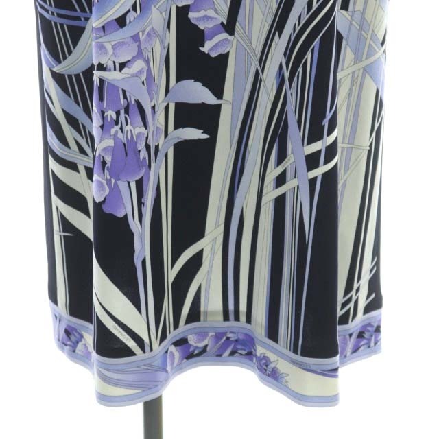 LEONARD(レオナール)のレオナール ワンピース 七分袖 カンカン素材 ひざ丈 切替 42 黒 白 青 紫 レディースのワンピース(ひざ丈ワンピース)の商品写真