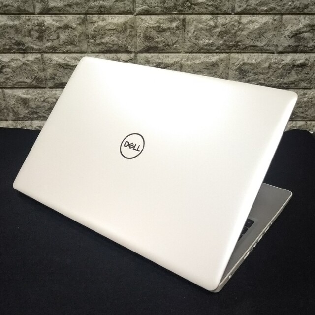 Dell inspiron 5570 Core i5 高速SSD 値引不可 - ノートPC