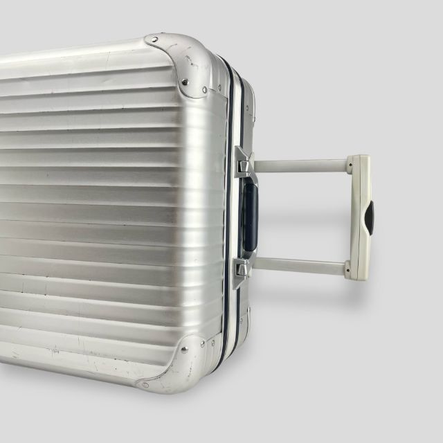 RIMOWA(リモワ)の■RIMOWA■最高峰 シルバーインテグラル 63L 3泊〜6泊 キャリーケース メンズのバッグ(トラベルバッグ/スーツケース)の商品写真