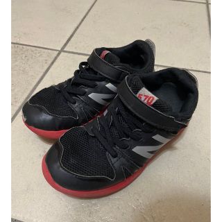 ニューバランス(New Balance)のキッズ　スニーカー(スニーカー)