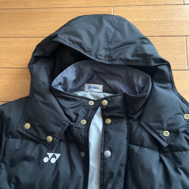 ヨネックスYONEX黒ダウンコートジャケット黒美品Lサイズ