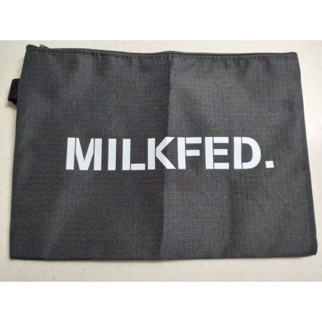 MILKFED.(ミルクフェド)のMILKFED. ナイロンマルチポーチ レディースのファッション小物(ポーチ)の商品写真