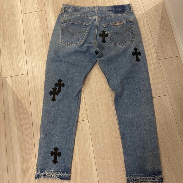 Chrome Hearts(クロムハーツ)のスペシャルChrome Hearts x Levi’s パッチ デニム ジーンズ メンズのパンツ(デニム/ジーンズ)の商品写真