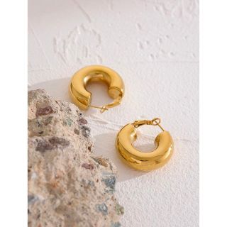 値下げ！インポート　フープピアス(gold)(ピアス)