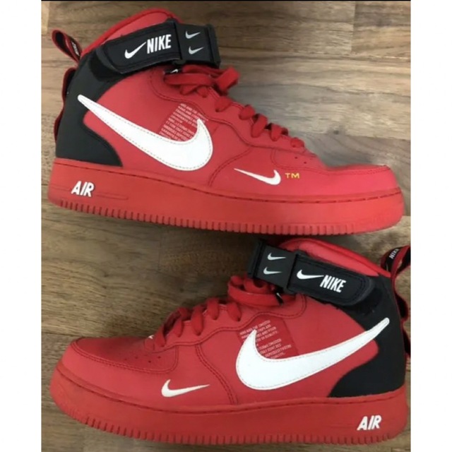 NIKE(ナイキ)の激レア‼️美品‼️NIKE AIR FORCE 1 '07 MID LV8 メンズの靴/シューズ(スニーカー)の商品写真