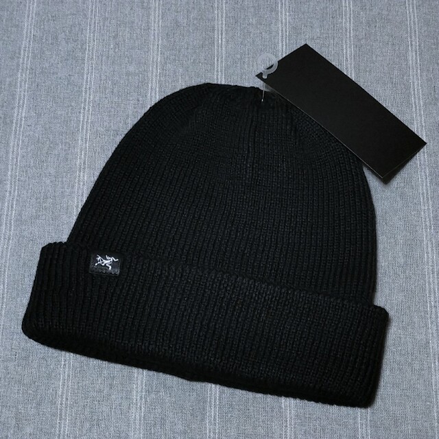 ARC'TERYX(アークテリクス)のブラック　アークテリクス　ニット帽　ビーニー　キャップ　帽子　スノーボード　新品 メンズの帽子(ニット帽/ビーニー)の商品写真