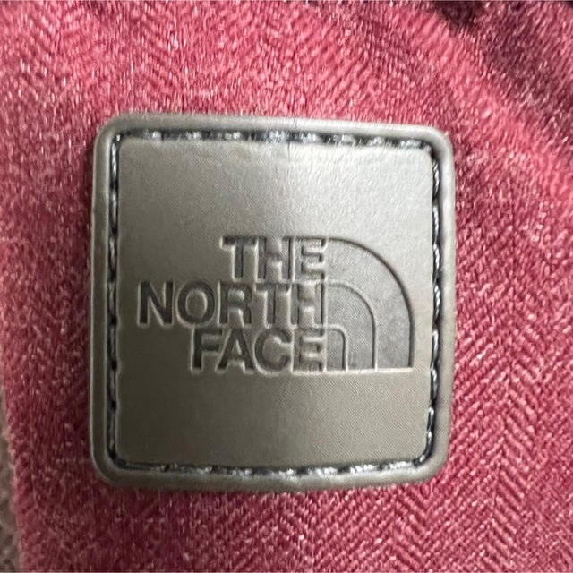 THE NORTH FACE(ザノースフェイス)のノースフェイス　ダウンジャケット　レディース　Mサイズ相当　ワインレッド レディースのジャケット/アウター(ダウンジャケット)の商品写真