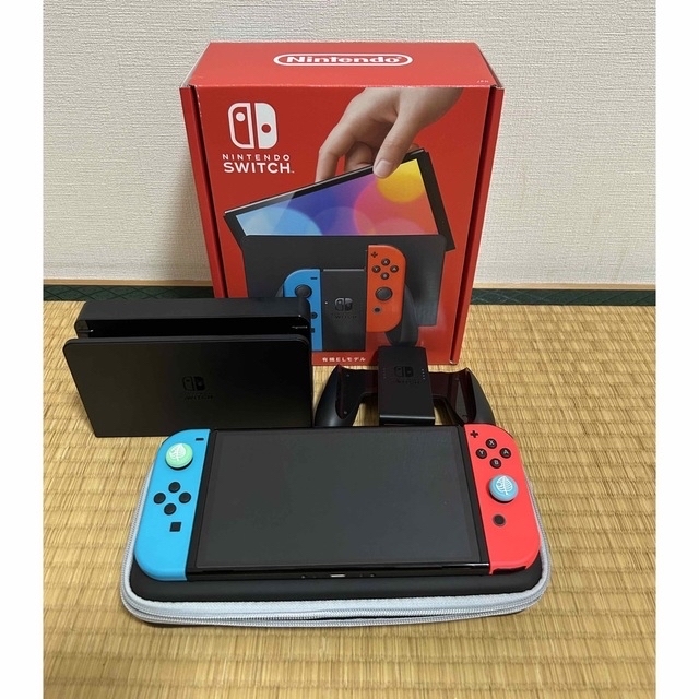 Nintendo Switch 有機ELモデル　本体、ケース、画面保護シール付き