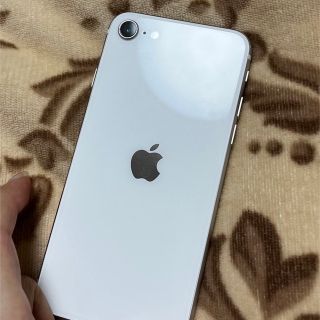 アイフォーン(iPhone)のiPhone SE2 第2世代 128GB(スマートフォン本体)