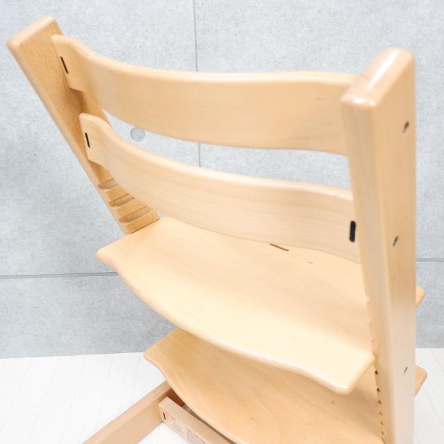 Stokke(ストッケ)の人気モデル✨　ストッケ　トリップトラップ シリアル6~ 新型 グライダー付 キッズ/ベビー/マタニティの寝具/家具(その他)の商品写真