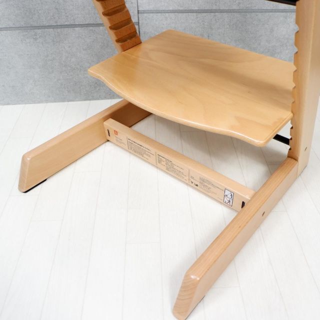 Stokke(ストッケ)の人気モデル✨　ストッケ　トリップトラップ シリアル6~ 新型 グライダー付 キッズ/ベビー/マタニティの寝具/家具(その他)の商品写真