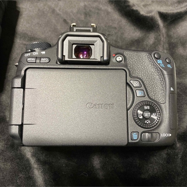福袋特集 2022 Canon - 美品 Canon キャノン EOS 8000D ダブルズーム