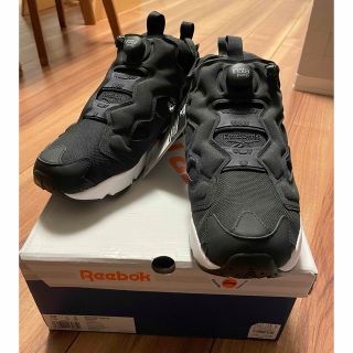 リーボック(Reebok)のリーボック　ポンプフューリー　黒 タグ付き新品　28.0cm(スニーカー)