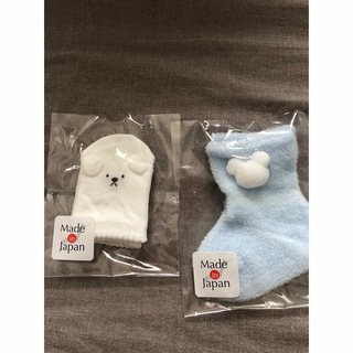 アカチャンホンポ(アカチャンホンポ)の赤ちゃん用ミトンとふわふわ靴下セット(手袋)