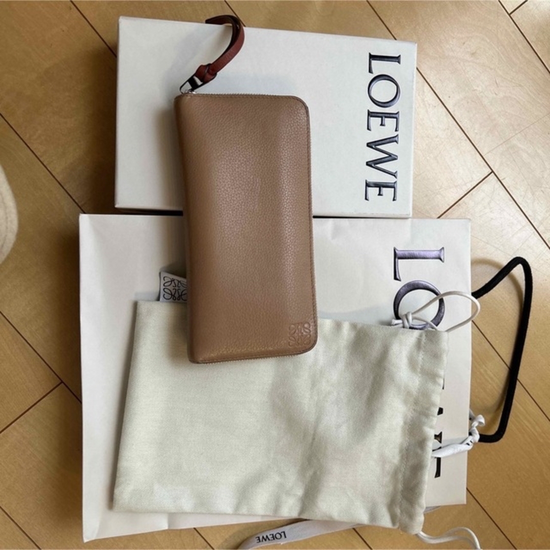 LOEWE 長財布 お値下げ中-