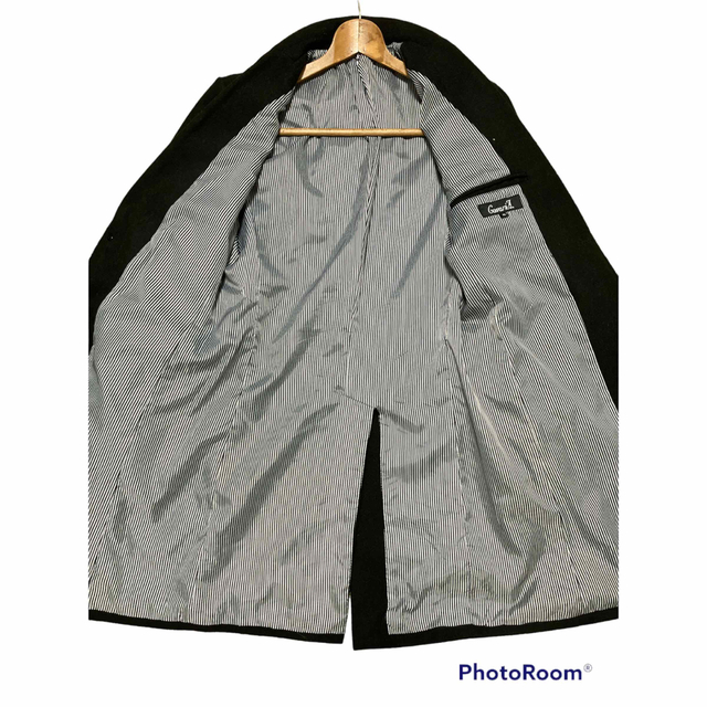 CavariA(キャバリア)のメンズ　ロングコートCavaria’A  ブラック　Lサイズ　ストライプ柄　美品 メンズのジャケット/アウター(トレンチコート)の商品写真