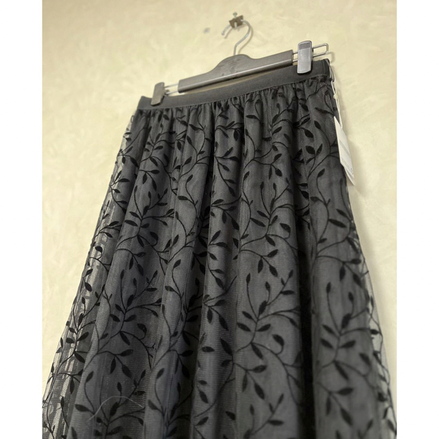 SCOT CLUB(スコットクラブ)の9790円　新品タグ付Thevon 3枚仕立てチュールスカート　ブラック レディースのスカート(ロングスカート)の商品写真