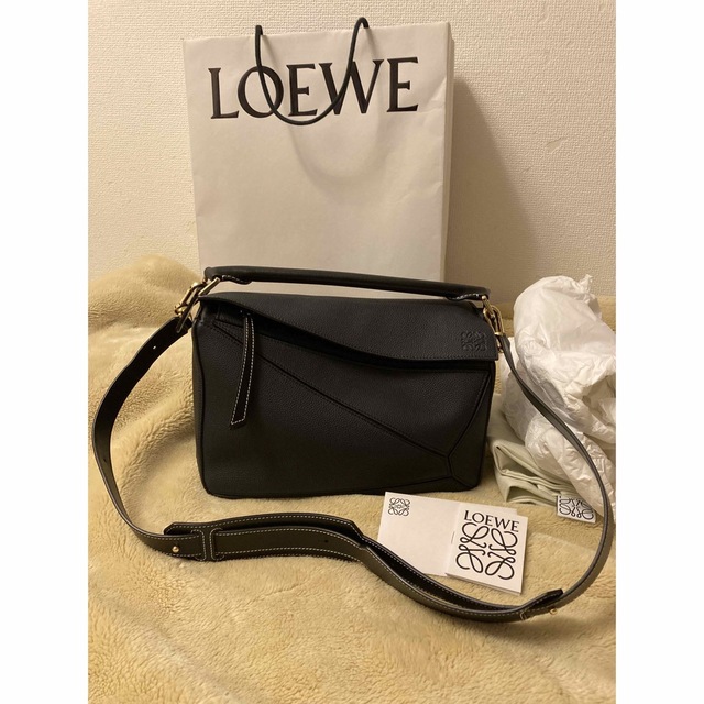 独特な店 LOEWE - 国内正規品◯ロエベ パズルバッグ ミディアム ...