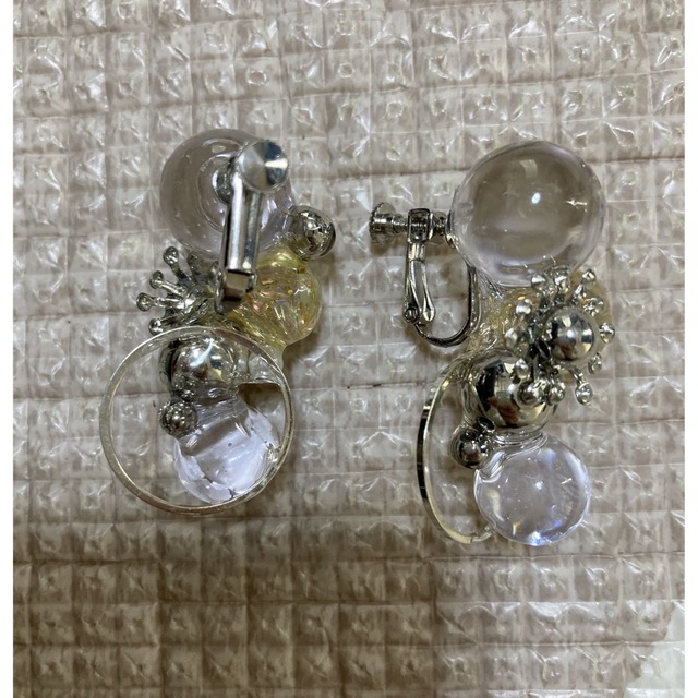 大ぶり イヤリング レディースのアクセサリー(イヤリング)の商品写真