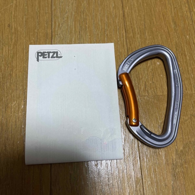 PETZL(ペツル)のPETZL カラビナ スポーツ/アウトドアのアウトドア(登山用品)の商品写真