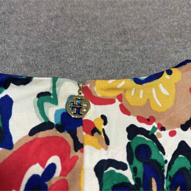 Tory Burch(トリーバーチ)の［美品 匿名配送 送料込み］TORY BURCH ワンピース レディースのワンピース(ひざ丈ワンピース)の商品写真