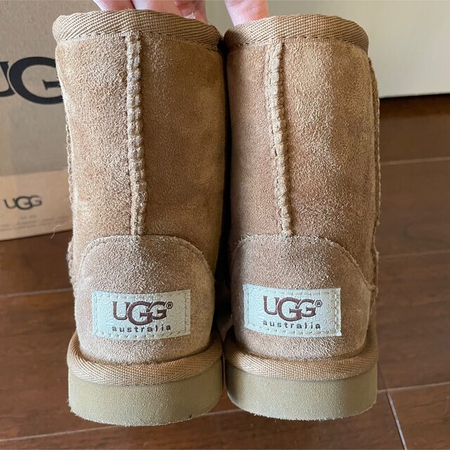 UGG(アグ)の16㎝　UGG  CLASSIC  トドラー  チェスナット キッズ/ベビー/マタニティのキッズ靴/シューズ(15cm~)(ブーツ)の商品写真