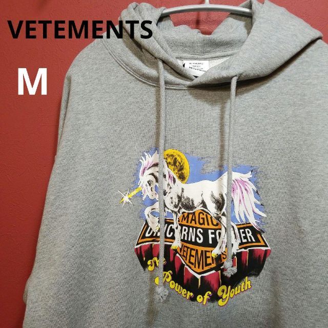 【美品】Vetements 希少☆ユニコーン　フーディー　グレーM　パーカー | フリマアプリ ラクマ