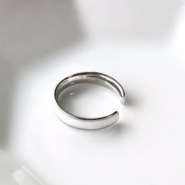White line ring レディースのアクセサリー(リング(指輪))の商品写真