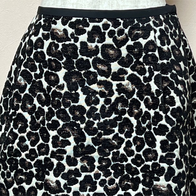 MACKINTOSH PHILOSOPHY(マッキントッシュフィロソフィー)のマッキントッシュフィロソフィー✨台形スカートダークブラウンXSレオパード柄 レディースのスカート(ひざ丈スカート)の商品写真